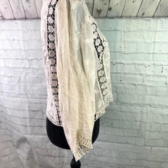 Black Swan Cream Lace Crop Top | Women Size 8 - Picture 3 of 6